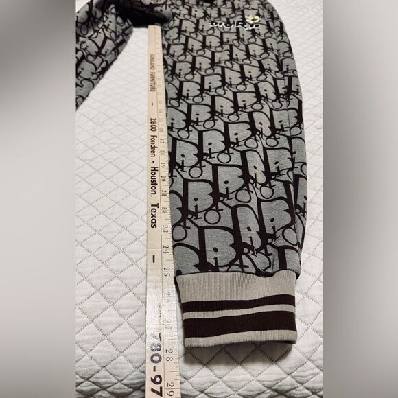 Black and Gray Patterned Sweatpants with Bold Design - Picture 10 of 10